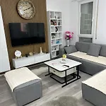 Tirana, Beautifull Near Mother Teresa Int Airport Tirana