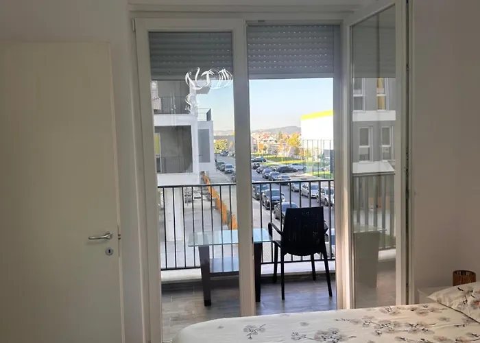 Bratti's Near Center And Mother Teresa Airport * Tirana