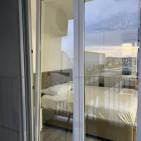 Appartamento Bratti's Near Center And Mother Teresa Airport