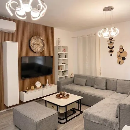 Lägenhet Tirana, Beautifull Near Mother Teresa Int Airport