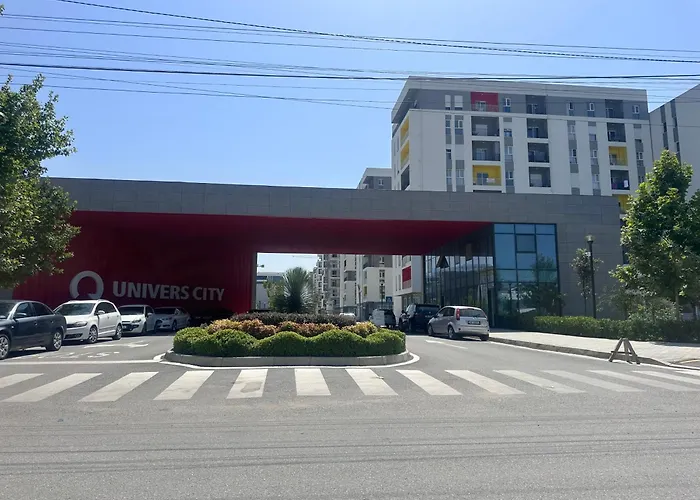 Bratti's Near Center And Mother Teresa Airport * 地拉那