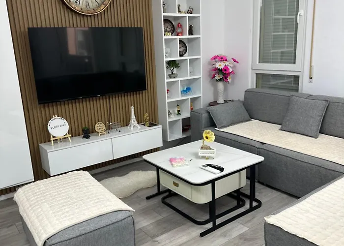 Tirana, Beautifull Near Mother Teresa Int Airport Tirana