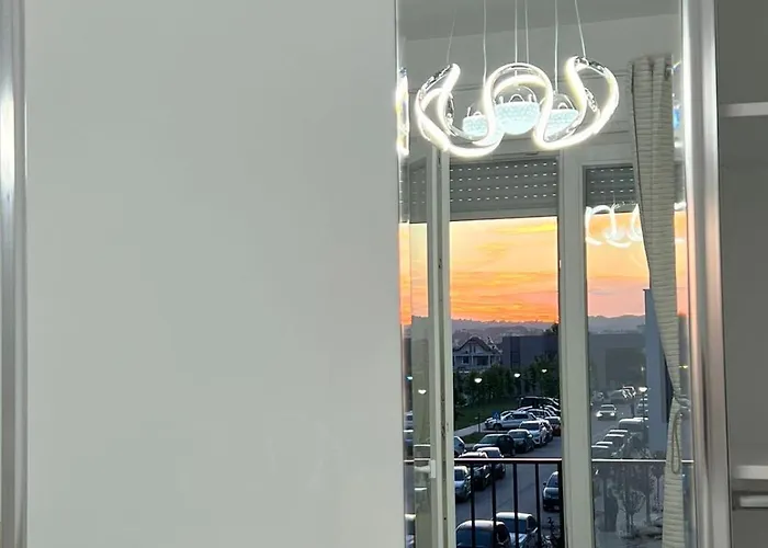 Tirana, Beautifull Near Mother Teresa Int Airport